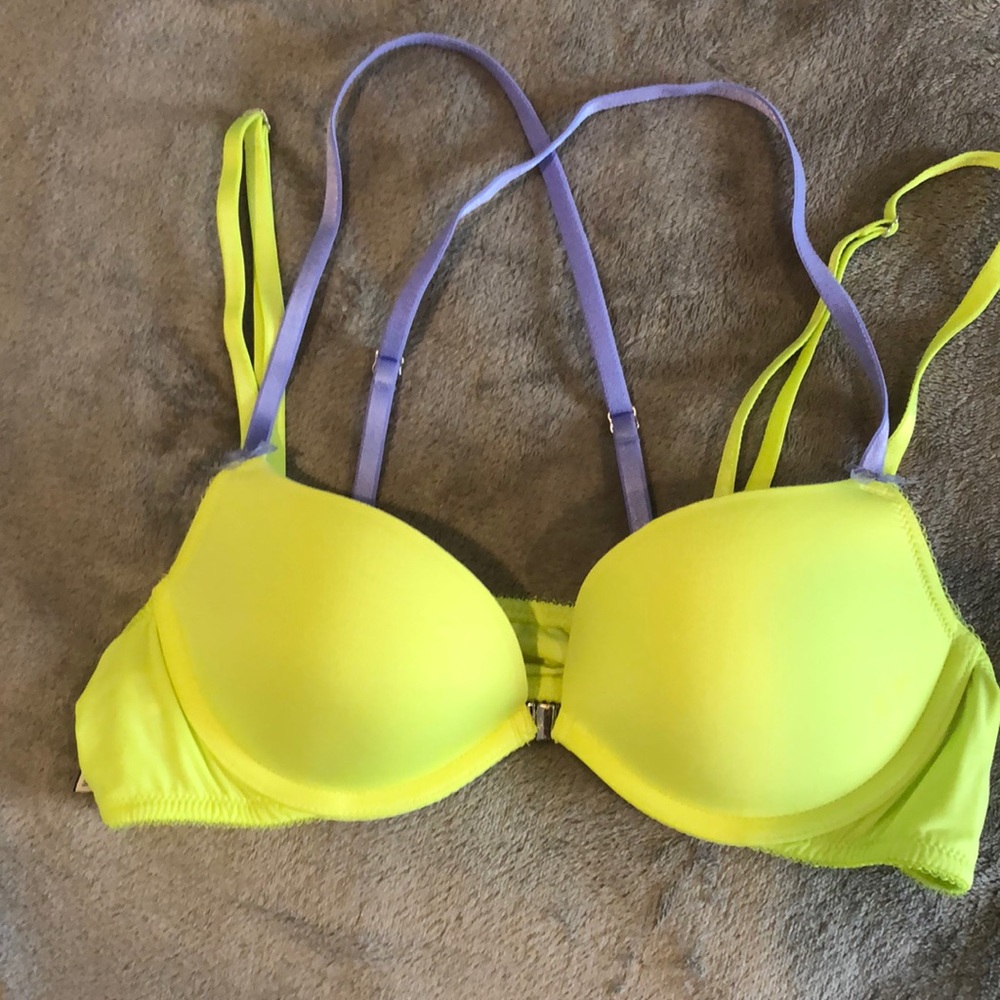 Victoria secret front clasp bra